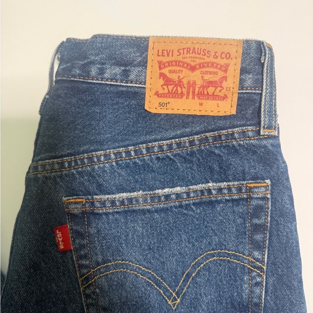 Levi's Classic 501 Straight Blue Jeans for Women - Picture 4 of 6